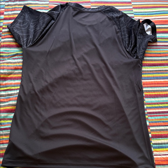 Puma Black and Yellow BVB 09 Graphic Tee size medium new tags - Picture 15 of 15